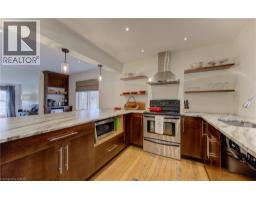 306 ROXTON Drive - 8