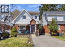 320 DARLING Street - 1