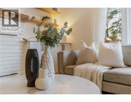 226 FORSYTH Drive - 9