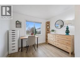 230 BLACKHORNE Drive UnitNo. 42 - 18