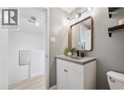 230 BLACKHORNE Drive UnitNo. 42 - 21