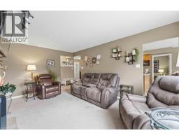 52 TARTAN Drive - 11