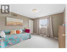 52 TARTAN Drive - 25