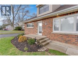 83 DUNSDON Street - 3