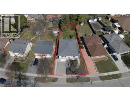 228 HOLBORN Drive - 32