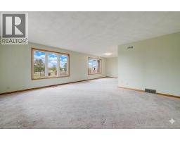 4137 WILMOT EASTHOPE Road - 6