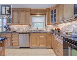 298 FERNDALE Place - 10