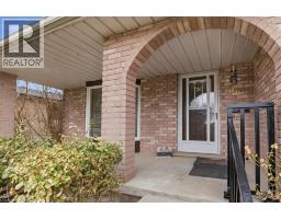 56 RUSHBROOK Drive - 3