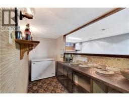 22 VICTORIA Street - 13