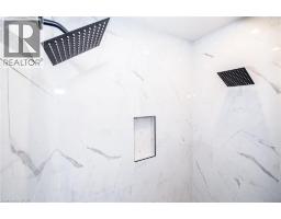 295 COURTLAND Street - 32