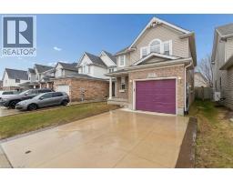 95 HOUGHTON Street - 3