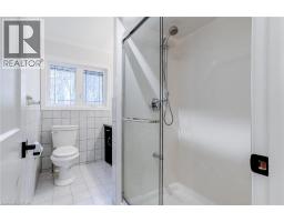 18 ELDER Crescent - 36