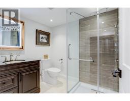 18 ELDER Crescent - 44