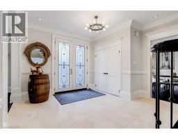 18 ELDER Crescent - 9