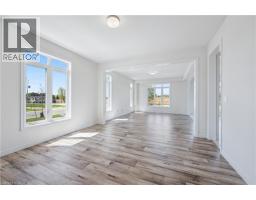 22 HENRY MARACLE Street - 6