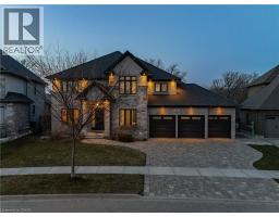 581 MANOR RIDGE Crescent - 1