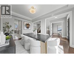 581 MANOR RIDGE Crescent - 11