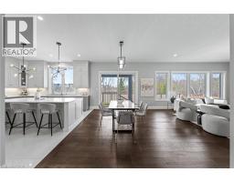 581 MANOR RIDGE Crescent - 14