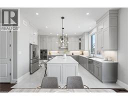 581 MANOR RIDGE Crescent - 19