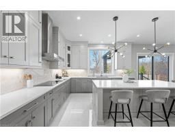 581 MANOR RIDGE Crescent - 20