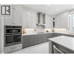 581 MANOR RIDGE Crescent - 22