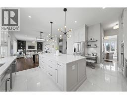 581 MANOR RIDGE Crescent - 23