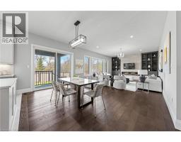581 MANOR RIDGE Crescent - 26