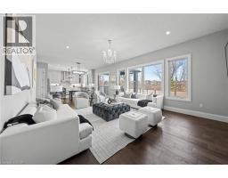 581 MANOR RIDGE Crescent - 31