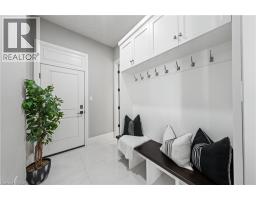 581 MANOR RIDGE Crescent - 32