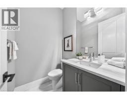 581 MANOR RIDGE Crescent - 33