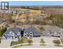 581 MANOR RIDGE Crescent - 4