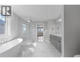 581 MANOR RIDGE Crescent - 40