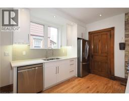 18 THERESA Street - 21