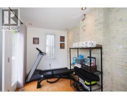 18 THERESA Street - 27