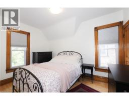 18 THERESA Street - 32