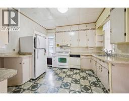 56 MCNAUGHTON Street - 11