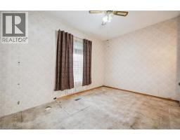 56 MCNAUGHTON Street - 15