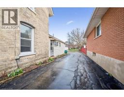 56 MCNAUGHTON Street - 25