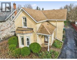 56 MCNAUGHTON Street - 32