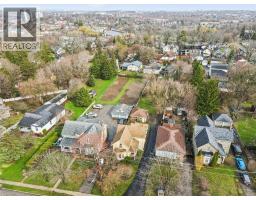 56 MCNAUGHTON Street - 33