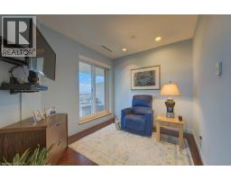 265 WESTCOURT Place UnitNo. PH9 - 44