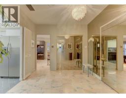 265 WESTCOURT Place UnitNo. PH9 - 8