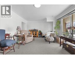 26 WILTSHIRE Drive - 6