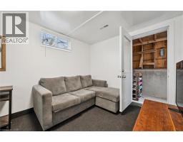 31 ASPEN Crescent - 31