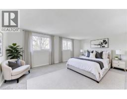 34 FOREST GLEN Court - 16