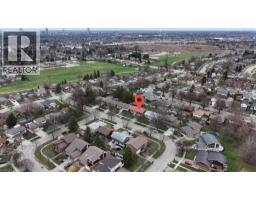 94 COLEBROOK Court - 33