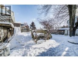 71 SHADELAND Crescent - 33