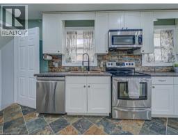 32 RAVINE Drive - 12