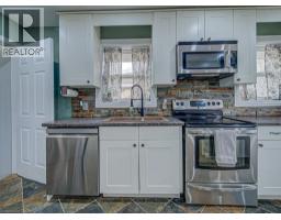 32 RAVINE Drive - 15