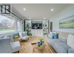 32 RAVINE Drive - 17